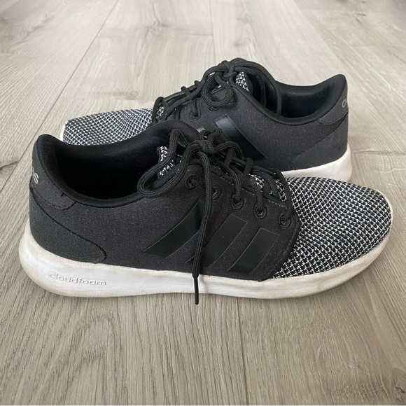 ADIDAS Cloudfoam Running Shoes / Sneakers in Black & White - Picture 3 of 3